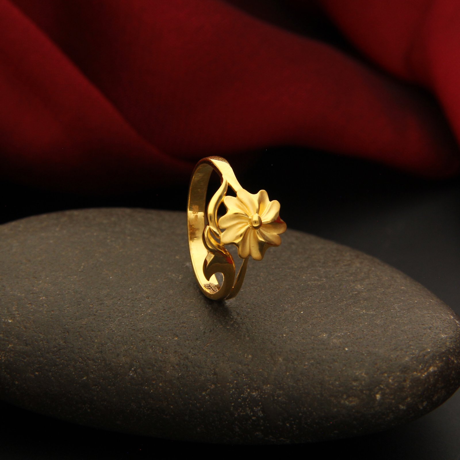 LADIES CASTING RING